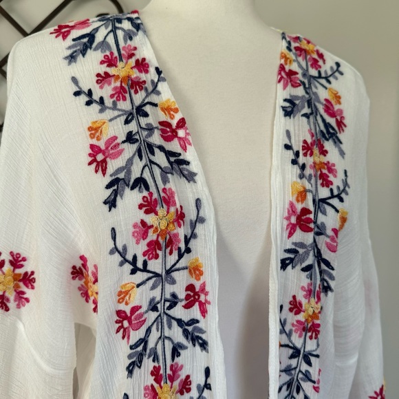 ANNE LIEGE Size 1X White Open Embroidered Kimono Blouse Top - Picture 2 of 6